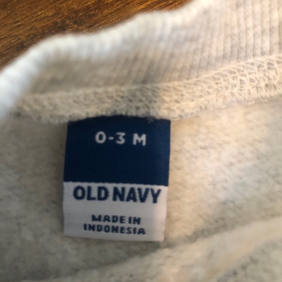 🚗3/$30 Old Navy 0-3M outfit - Picture 2 of 3